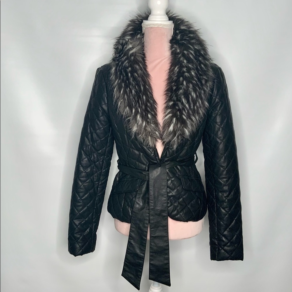 bebe Black Quilted Faux-Fur Collar Belted Jacket